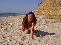 Heisse private Urlaubsfotos - Amateurin nackt am Strand