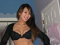 Geile Asiatin nackt und Privat Sex Fotos