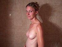 Kathy aus Ellwangen - Nacktfotos und Oralverkehr