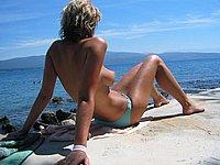 Intime Urlaubsfotos - Blonde Naturistin