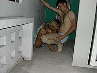 Blondes Luder angetrunken beim Sex
