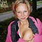 Blonde Sau mit dicken Eutern beim Blasen