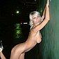Geile Blondine mit langen Beinen und grossen Titten